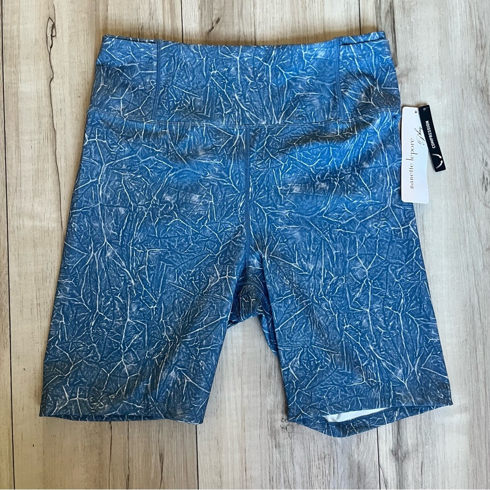 NWT Nanette Lepore play Blue Textured compression Biker Shorts Gorpcore sz large